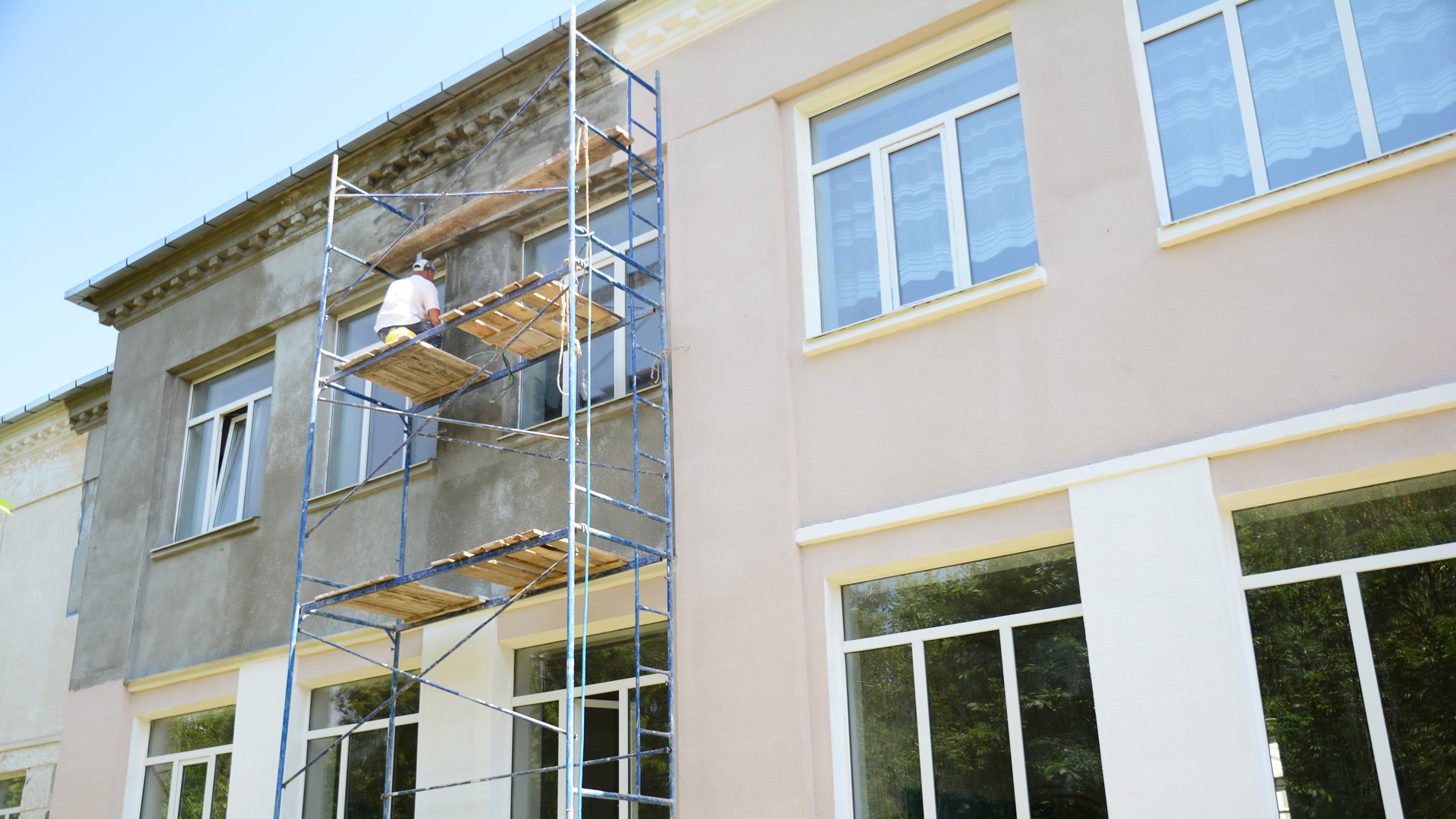 Commercial Stucco painting and repair